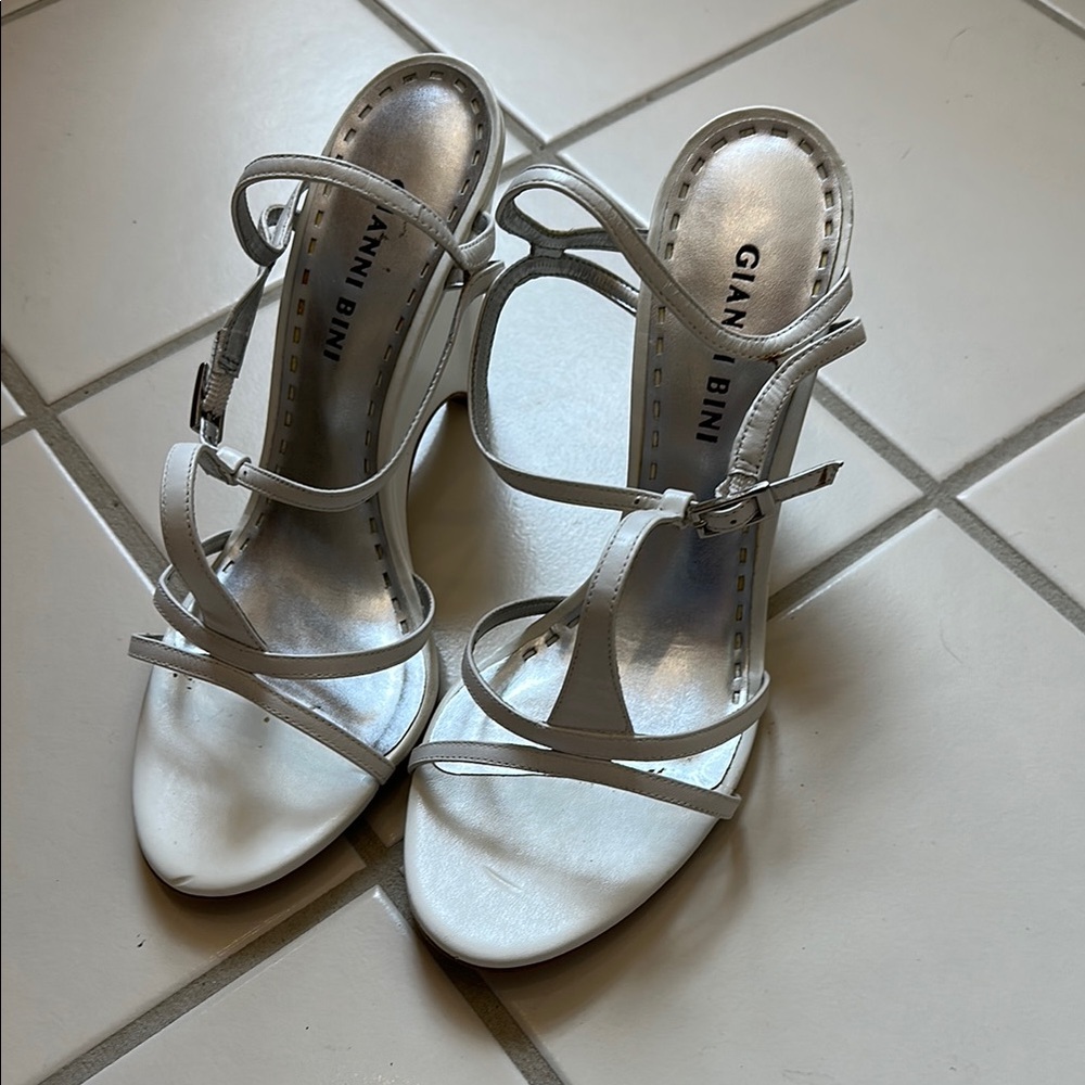 Gianni Bini White Heels